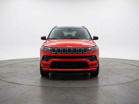 Used 2025 Jeep Compass Limited image 2