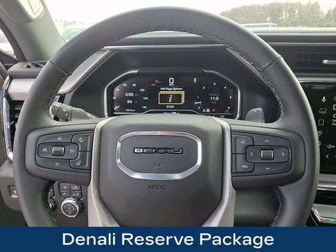 Used 2025 GMC Sierra 1500 Denali w/ Denali Reserve Package AWD/4WD image 4