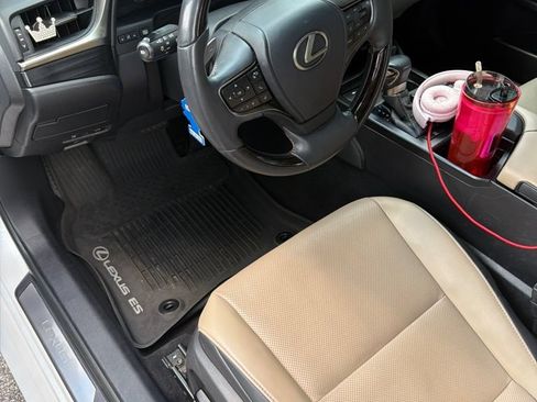 Used 2021 Lexus ES 350 w/ Premium Package FWD image 3