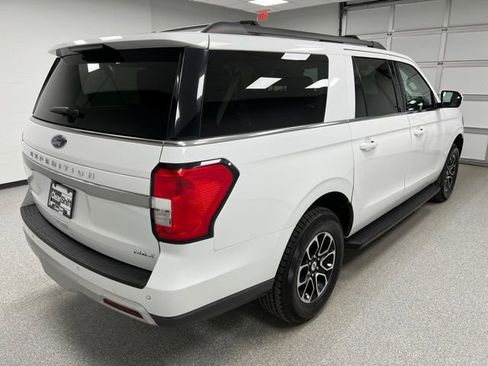 Used 2024 Ford Expedition Max XLT image 10