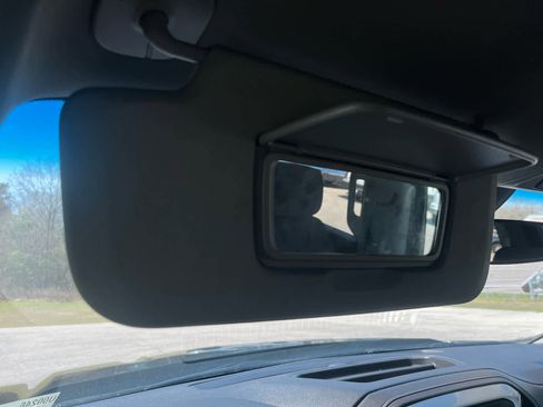 Used 2021 Chevrolet Silverado 1500 LT image 22