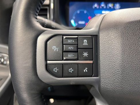 Used 2024 Ford F350 Lariat w/ Lariat Ultimate Package AWD/4WD image 18