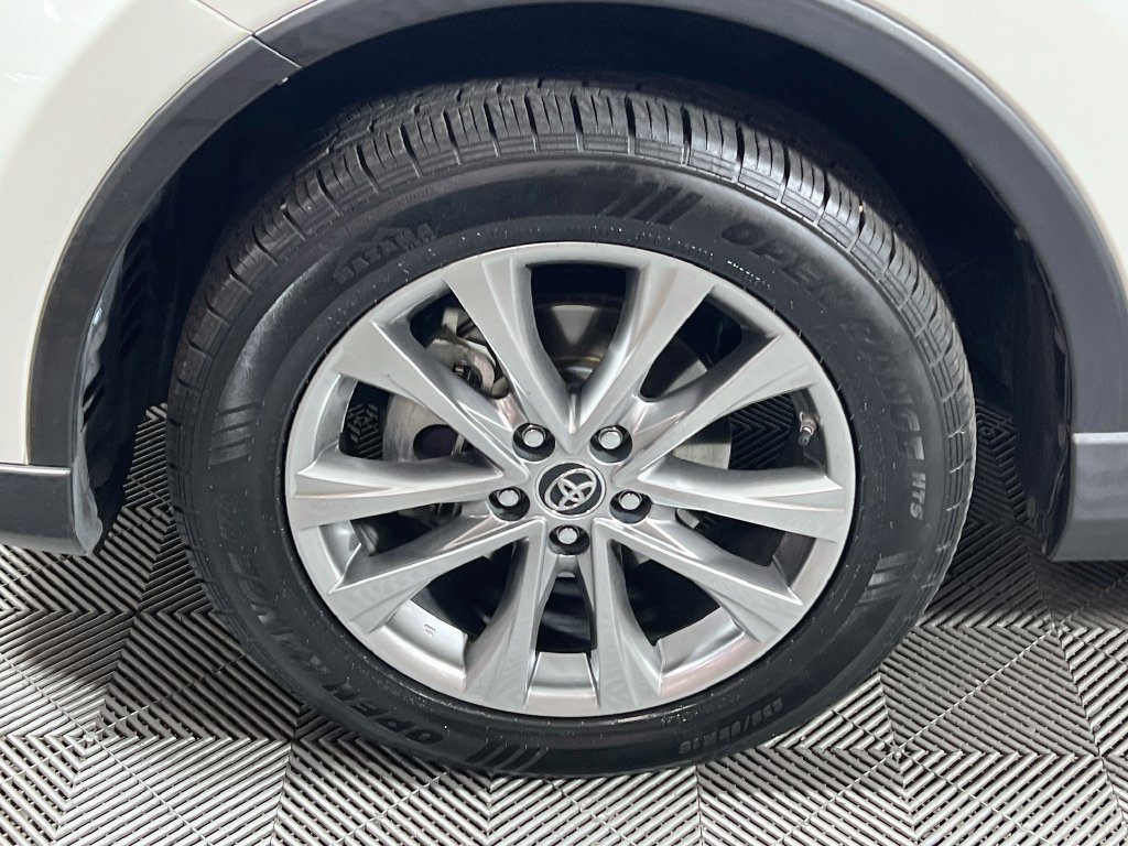 Used 2016 Toyota RAV4 Limited AWD/4WD image 27