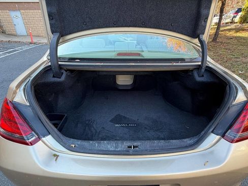 Used 2010 Toyota Avalon XLS image 10