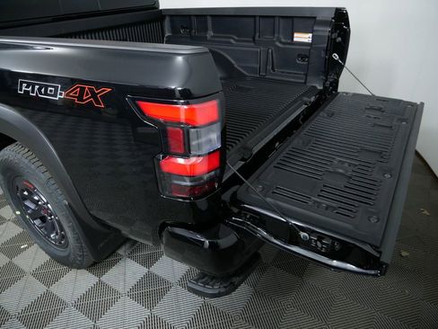 New 2026 Nissan Frontier PRO-4X w/ Tow Package AWD/4WD image 17