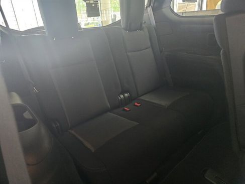 Used 2019 Nissan Pathfinder SV AWD/4WD image 20