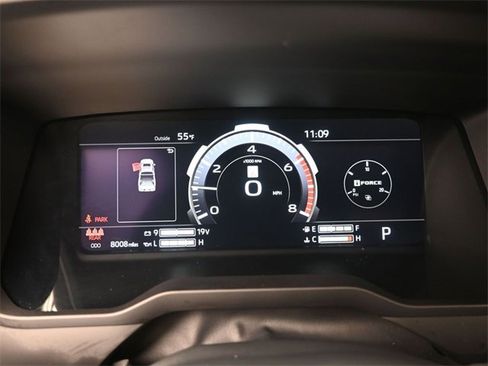 Used 2024 Toyota Tundra Platinum image 7