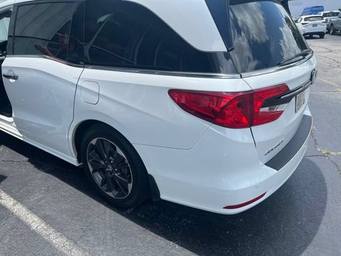 Used 2024 Honda Odyssey Elite image 5