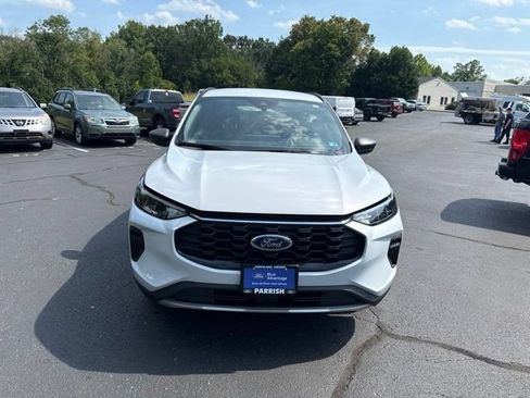 Certified 2025 Ford Escape ST-Line w/ Tech Pack #1 FWD image 2