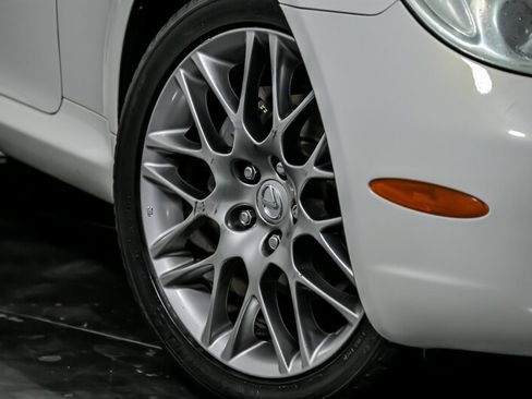 Used 2005 Lexus SC 430 Convertible image 3