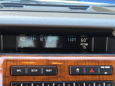 Used 2010 Ford F150 Lariat image 19