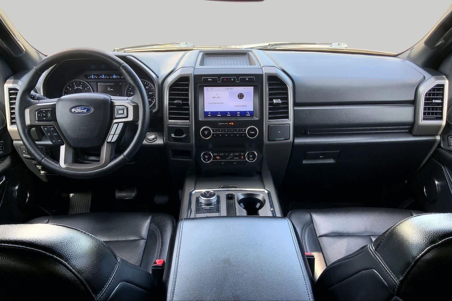 Used 2020 Ford Expedition XLT w/ Equipment Group 201A RWD image 14