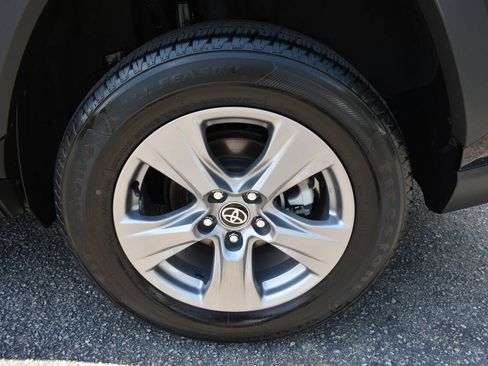 Used 2023 Toyota RAV4 XLE AWD/4WD image 44