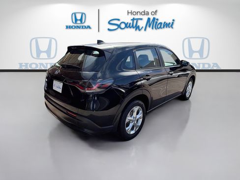 Certified 2024 Honda HR-V LX image 7