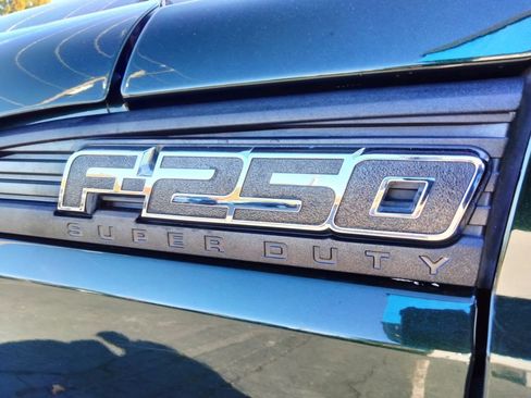 Used 2016 Ford F250 XL w/ Power Equipment Group image 11