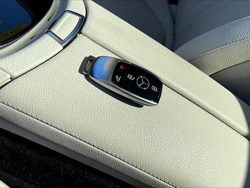 Used 2023 Mercedes-Benz E 450 4MATIC Sedan image 36