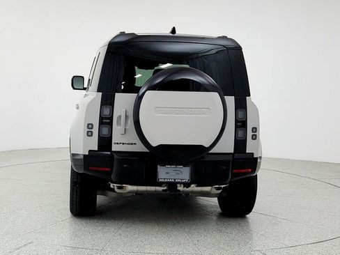 New 2026 Land Rover Defender 110 X-Dynamic SE image 6