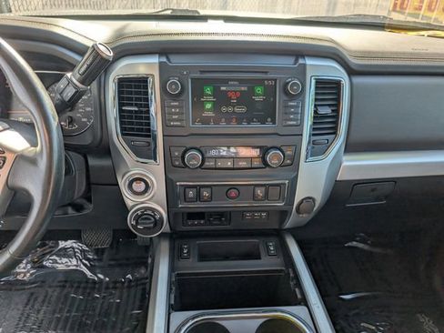 Used 2019 Nissan Titan PRO-4X AWD/4WD image 4
