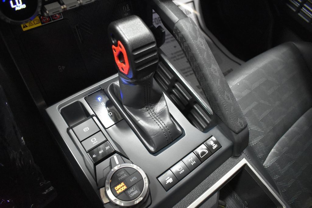 Used 2024 Toyota Tacoma TRD Off-Road w/ TRD Off Road Premium Package AWD/4WD image 22
