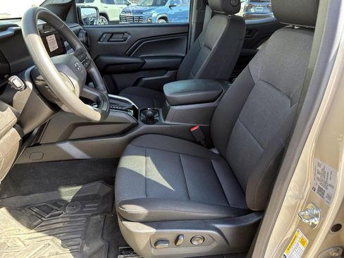 Certified 2024 Chevrolet Colorado Trail Boss w/ Technology Package image 17