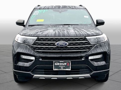 Used 2020 Ford Explorer XLT w/ Equipment Group 202A image 4