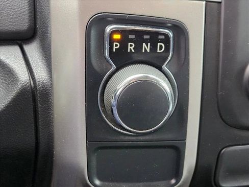 Used 2018 RAM 1500 Classic SLT image 16