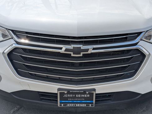 Used 2018 Chevrolet Traverse LT AWD/4WD image 9