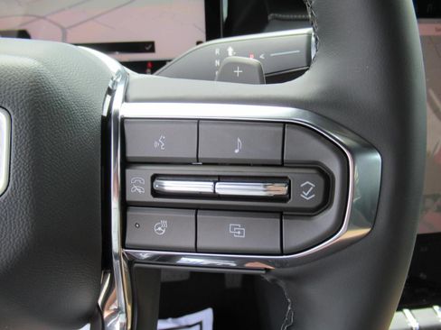 New 2026 GMC Acadia Elevation FWD image 25
