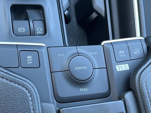 New 2026 Toyota Grand Highlander Limited image 18