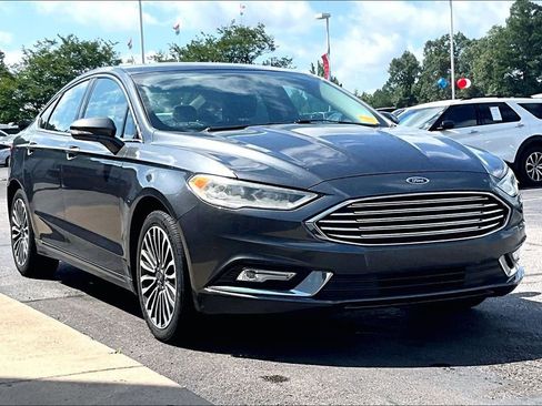 Used 2017 Ford Fusion SE w/ Fusion SE Technology Package AWD/4WD image 1
