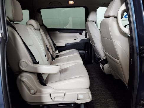 Used 2025 Honda Odyssey EX-L image 11