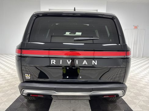 Used 2024 Rivian R1S Adventure AWD/4WD image 4