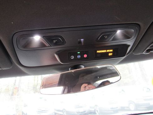 Used 2019 Chevrolet Camaro LT image 15