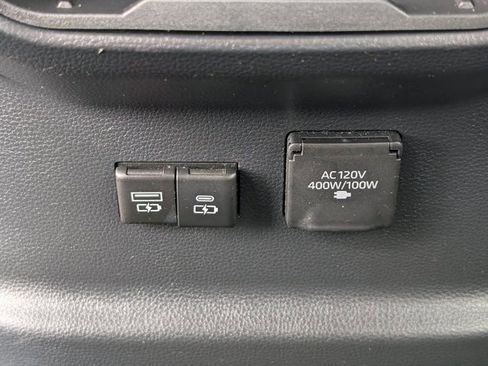 Used 2023 Toyota Tundra Limited RWD image 31