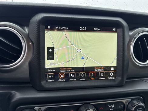 Used 2022 Jeep Wrangler Unlimited Sahara image 18