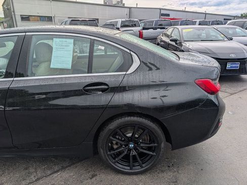 Used 2020 BMW 330i xDrive Sedan w/ Convenience Package AWD/4WD image 4