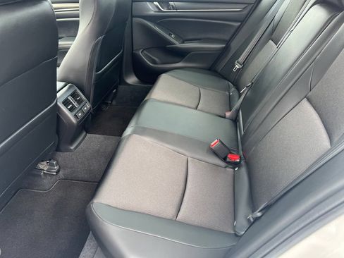 Used 2022 Honda Accord Sport image 12