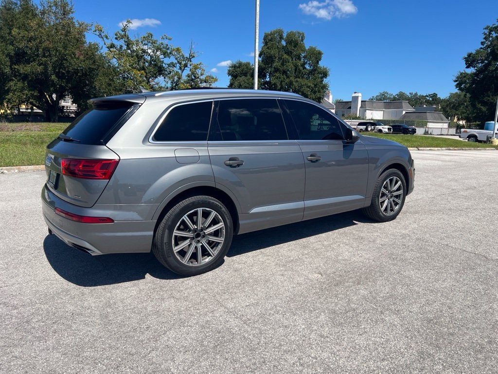 Used 2018 Audi Q7 2.0T Premium Plus w/ Premium Plus Package AWD/4WD image 3