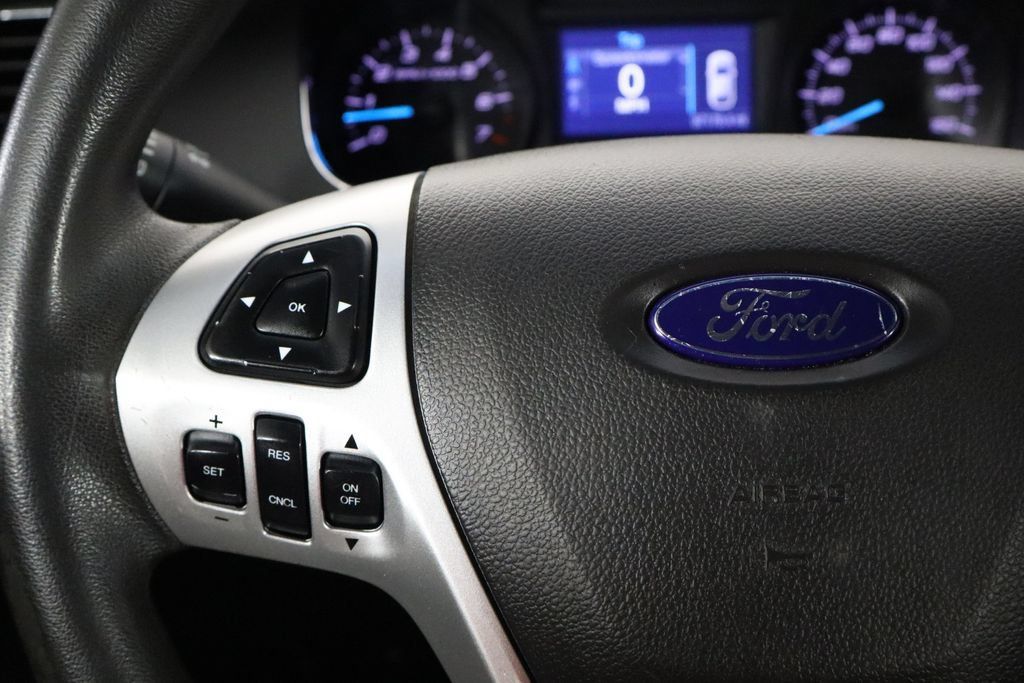 Used 2017 Ford Taurus Police Interceptor AWD image 8