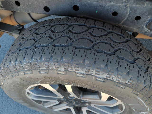 Used 2022 Ford Ranger Lariat w/ Tremor Off-Road Package AWD/4WD image 26
