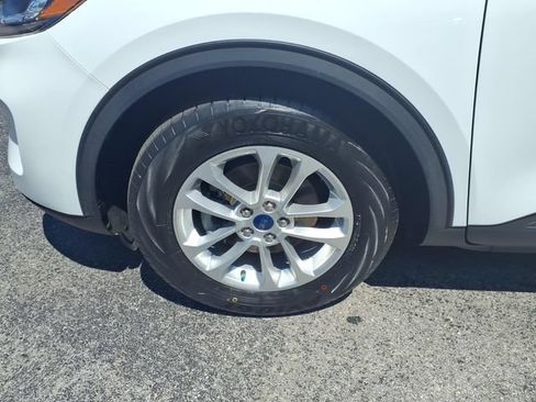 Used 2022 Ford Escape SE w/ Convenience Package FWD image 4