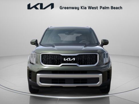 New 2025 Kia Telluride EX w/ EX Captain's Chair Package image 2