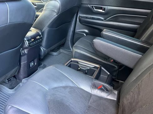Certified 2025 Toyota Grand Highlander AWD Hybrid image 14