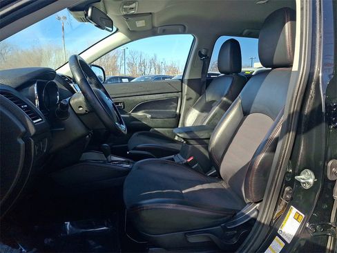 Used 2024 Mitsubishi Outlander Sport SE image 15