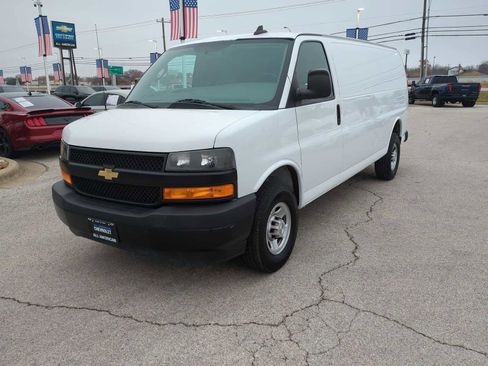 Used 2022 Chevrolet Express 2500 Extended w/ Driver Convenience Package image 4