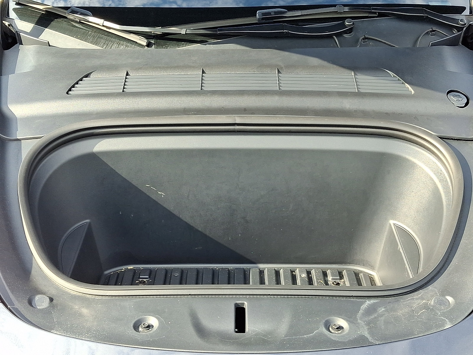 Used 2024 Tesla Model Y Long Range RWD image 28