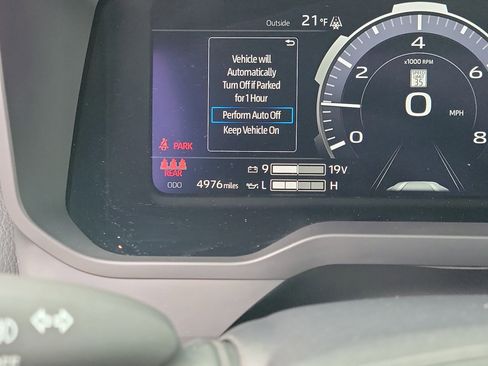 Used 2024 Toyota Tundra Limited image 25