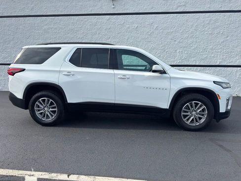Used 2024 Chevrolet Traverse LT AWD/4WD image 6