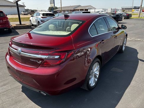 Used 2017 Buick Regal AWD image 4