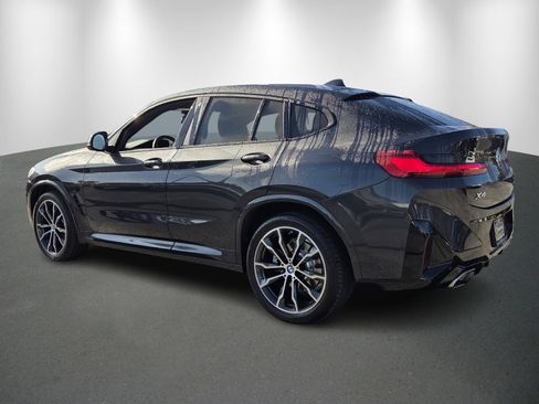 Used 2022 BMW X4 xDrive30i w/ M Sport Package 2 image 5